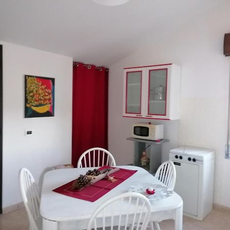 Gmb Villa Rosy Gela Exteriér fotografie
